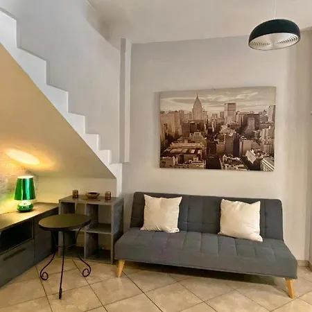 Lauri's Modern - 5 Minutes From Center Apartment *